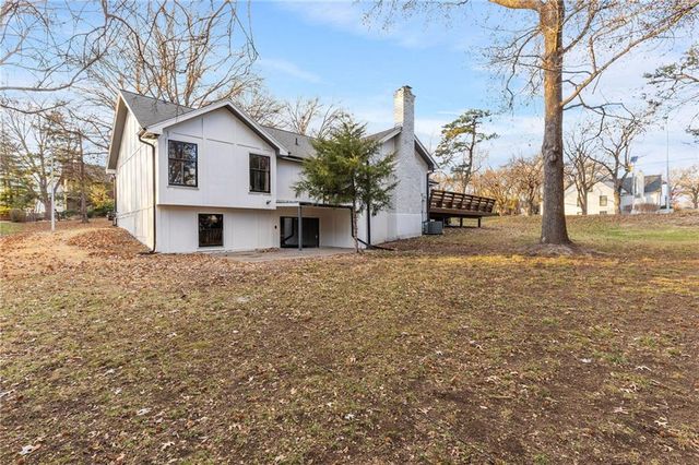 10301 Howe Drive, Leawood, KS 66206