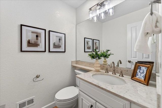 292 Apricot Lane, Mountain View, CA 94040