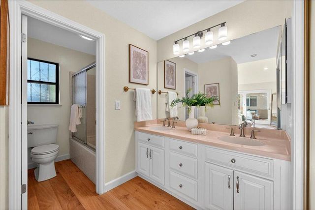 292 Apricot Lane, Mountain View, CA 94040