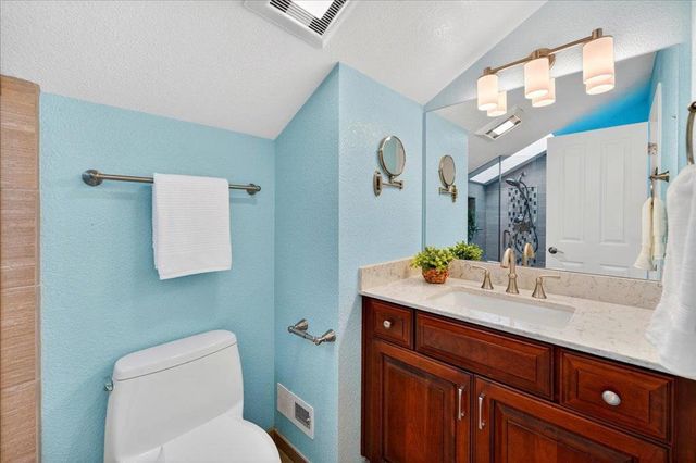 292 Apricot Lane, Mountain View, CA 94040
