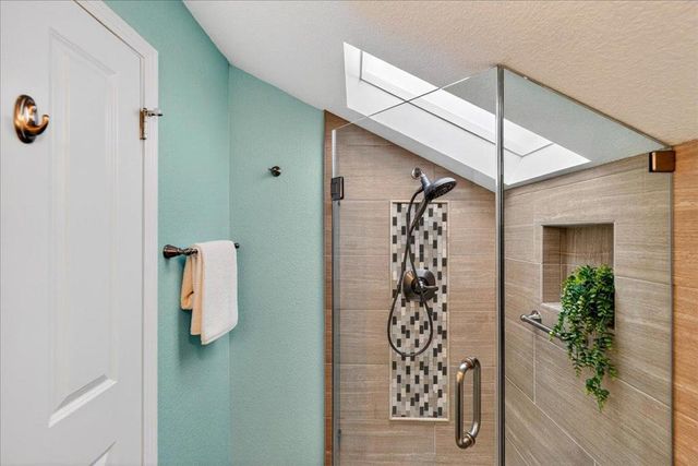 292 Apricot Lane, Mountain View, CA 94040