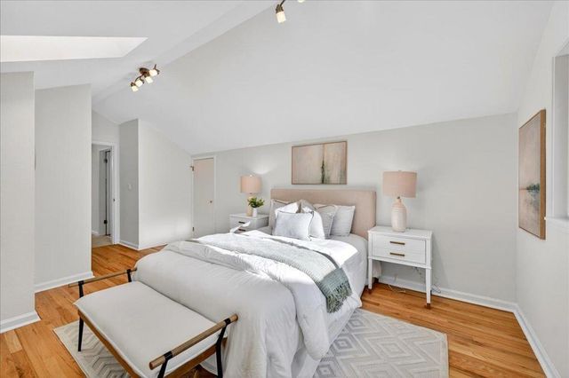 292 Apricot Lane, Mountain View, CA 94040