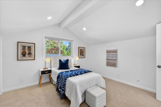292 Apricot Lane, Mountain View, CA 94040