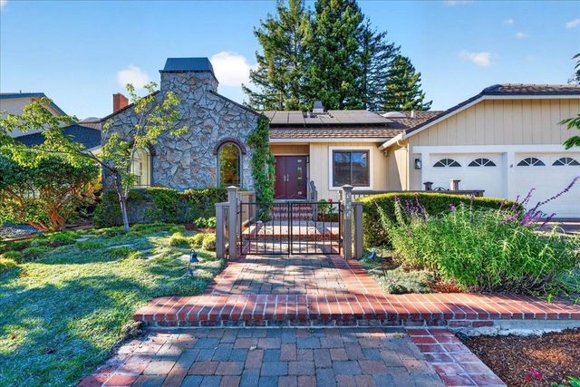 292 Apricot Lane, Mountain View, CA 94040