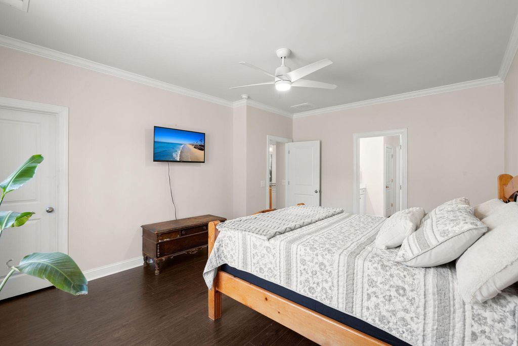 Image 25 of property listing at 228 Shortmarsh Street, Summerville, SC 29486