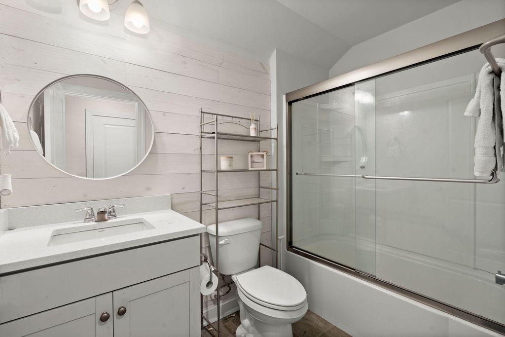 Image 32 of property listing at 228 Shortmarsh Street, Summerville, SC 29486