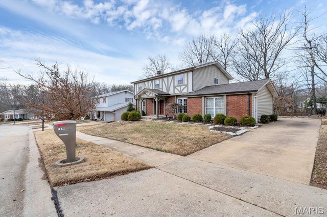 1275 Kennebec Road, Chesterfield, MO 63017