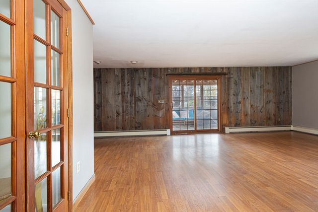 349 Brigham St, Northborough, MA 01532