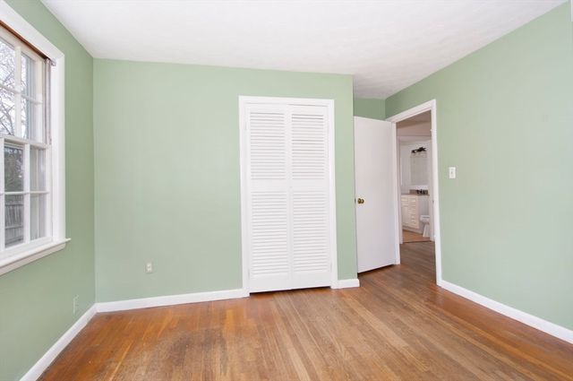 349 Brigham St, Northborough, MA 01532