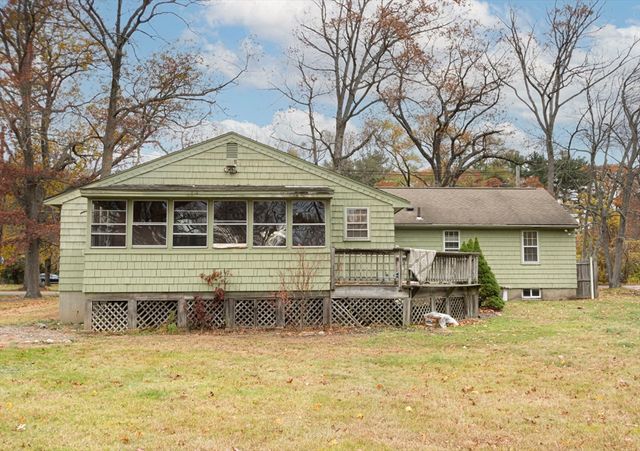 349 Brigham St, Northborough, MA 01532