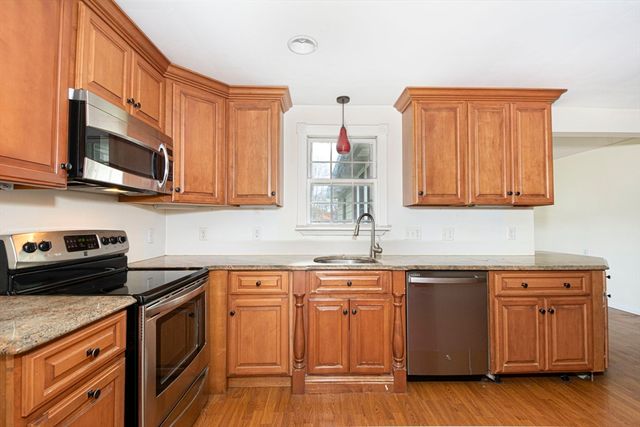 349 Brigham St, Northborough, MA 01532