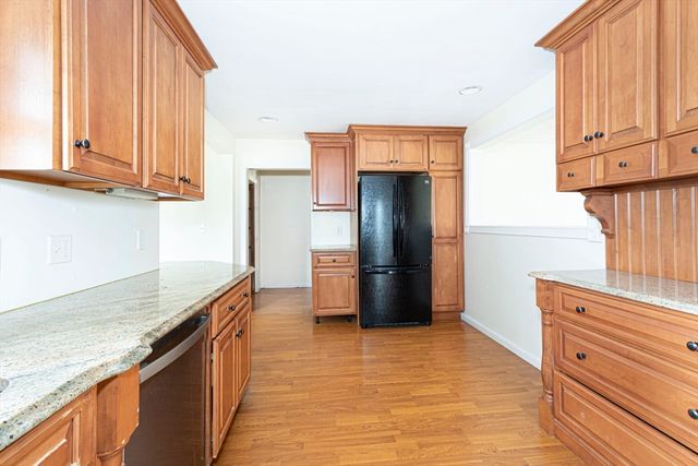 349 Brigham St, Northborough, MA 01532