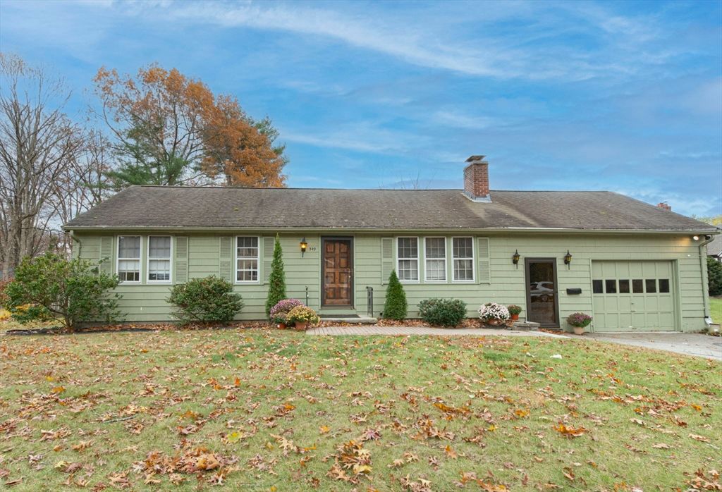 349 Brigham St, Northborough, MA 01532