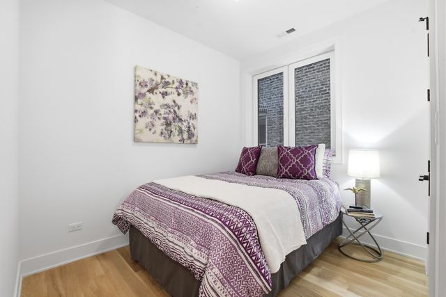 1325 N Artesian Avenue 2, Chicago, IL 60622