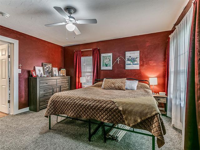 1218 W Noble Avenue, Guthrie, OK 73044