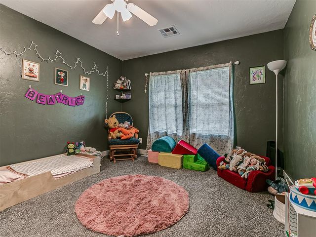 1218 W Noble Avenue, Guthrie, OK 73044