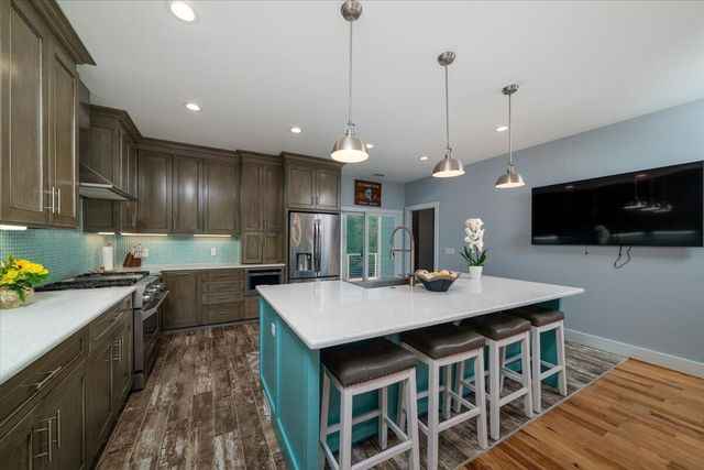 1430 Marsh Bluff Court, Edisto Island, SC 29438