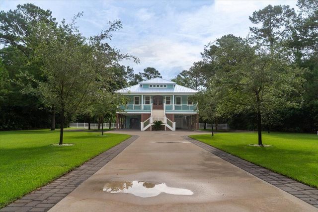 1430 Marsh Bluff Court, Edisto Island, SC 29438