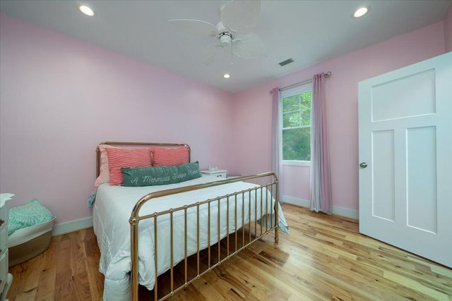 1430 Marsh Bluff Court, Edisto Island, SC 29438