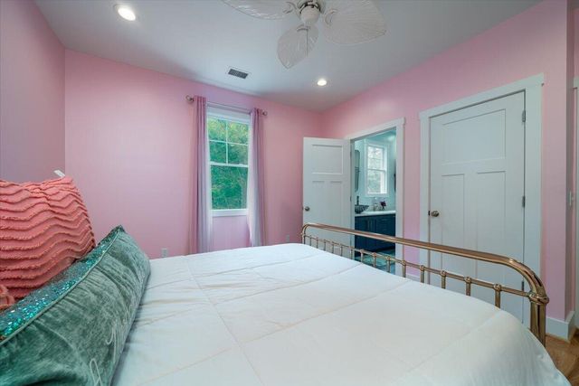 1430 Marsh Bluff Court, Edisto Island, SC 29438