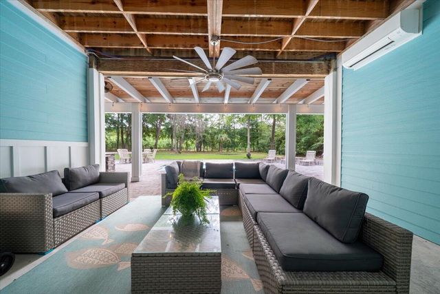 1430 Marsh Bluff Court, Edisto Island, SC 29438