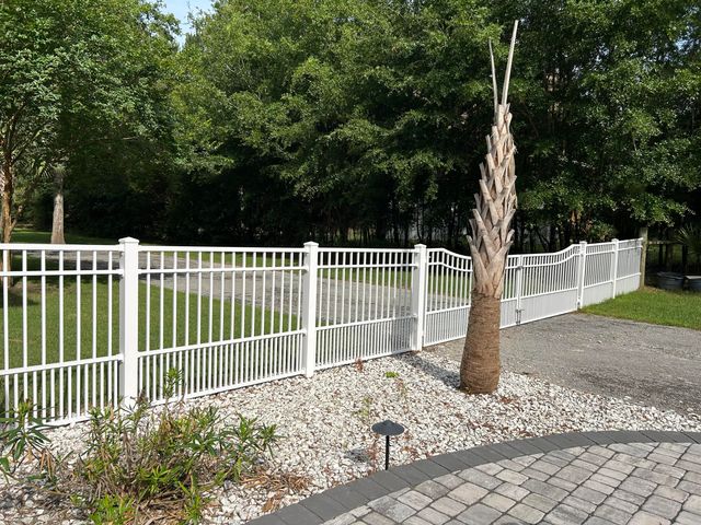 1430 Marsh Bluff Court, Edisto Island, SC 29438