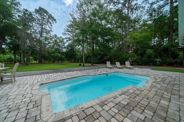 1430 Marsh Bluff Court, Edisto Island, SC 29438