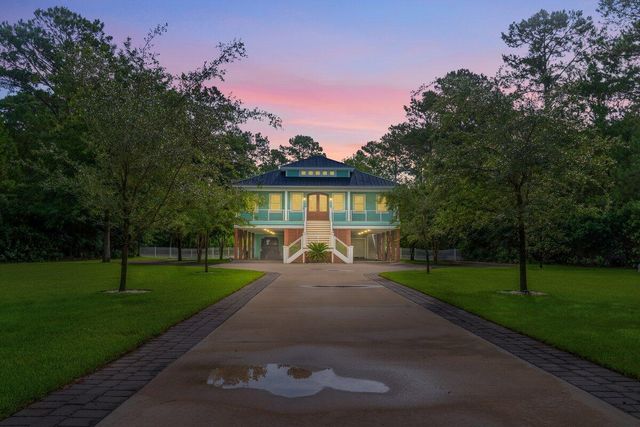 1430 Marsh Bluff Court, Edisto Island, SC 29438