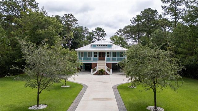 1430 Marsh Bluff Court, Edisto Island, SC 29438