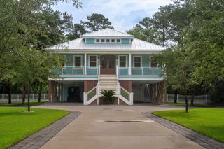 1430 Marsh Bluff Court, Edisto Island, SC 29438