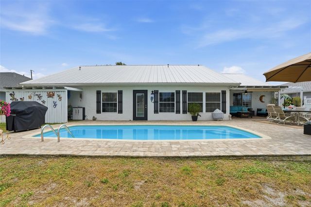 425 CORRIENTES CIRCLE, Punta Gorda, FL 33983