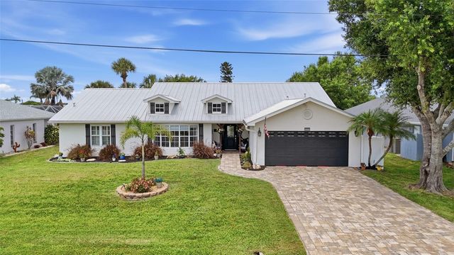 425 CORRIENTES CIRCLE, Punta Gorda, FL 33983