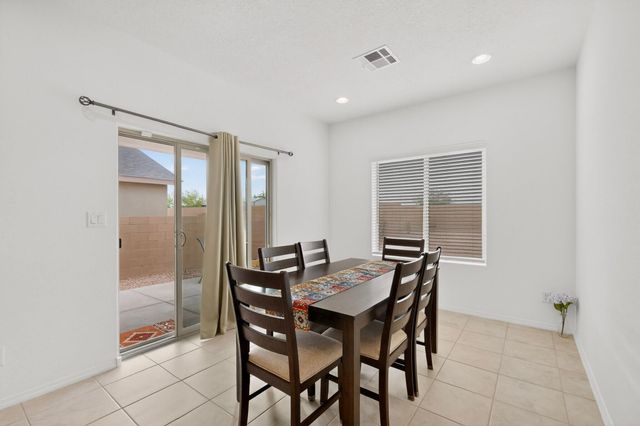 212 Prism Avenue SW, Rio Rancho, NM 87124