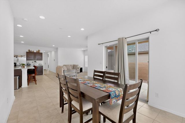 212 Prism Avenue SW, Rio Rancho, NM 87124