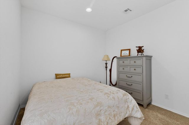 212 Prism Avenue SW, Rio Rancho, NM 87124