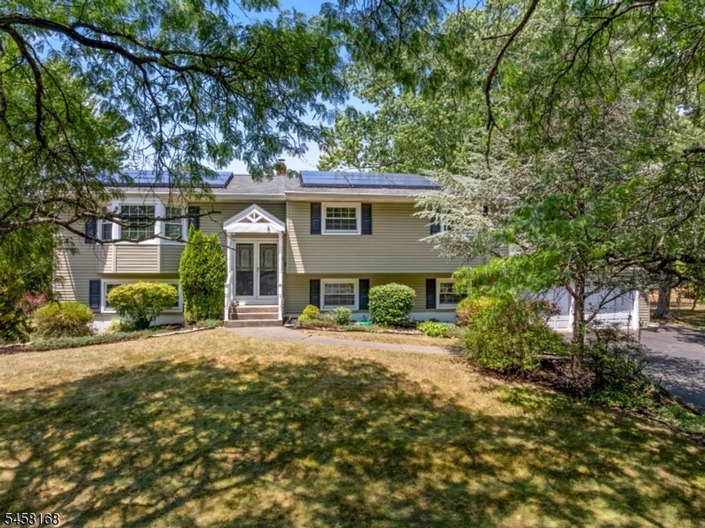 5 Yale Ct, East Brunswick Twp., NJ 08816 — photo 3