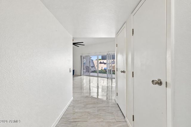 16871 N 103RD Avenue, Sun City, AZ 85351