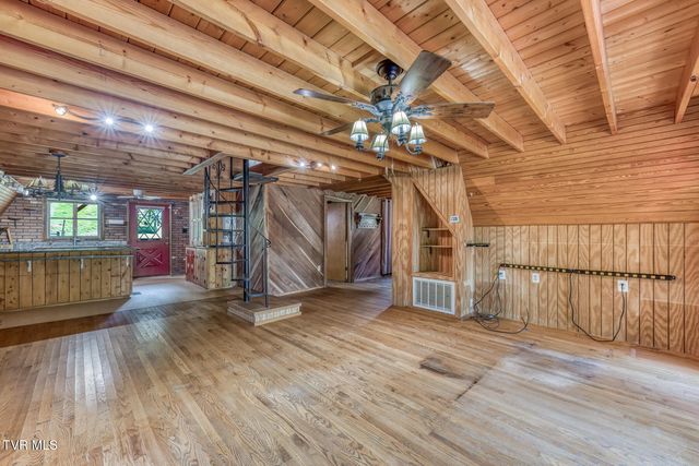 117 Locust Winds Drive, Elizabethton, TN 37643
