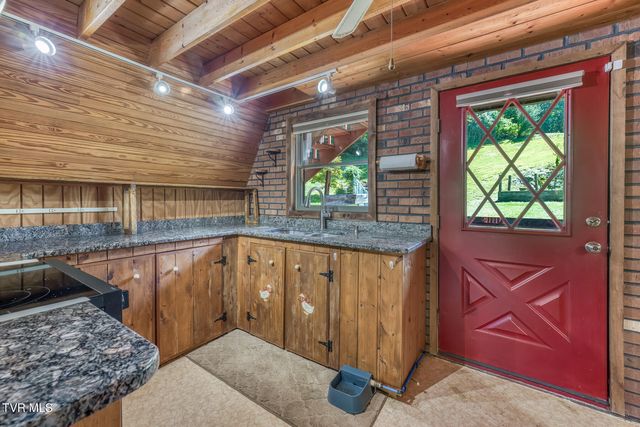 117 Locust Winds Drive, Elizabethton, TN 37643