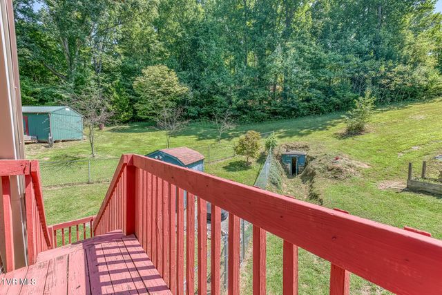 117 Locust Winds Drive, Elizabethton, TN 37643