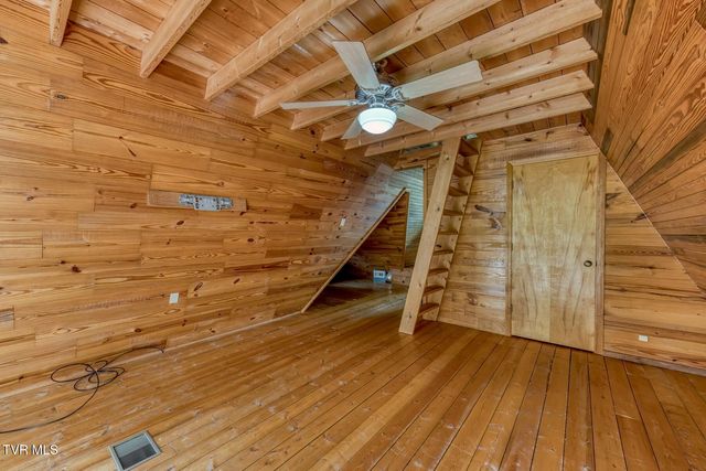 117 Locust Winds Drive, Elizabethton, TN 37643