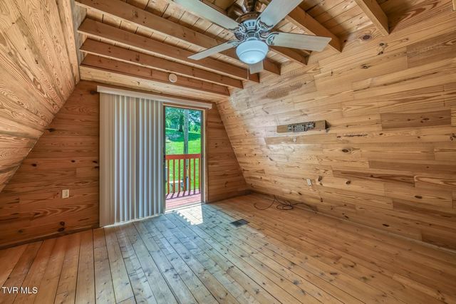117 Locust Winds Drive, Elizabethton, TN 37643