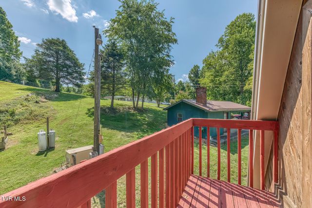 117 Locust Winds Drive, Elizabethton, TN 37643