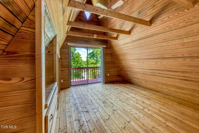 117 Locust Winds Drive, Elizabethton, TN 37643