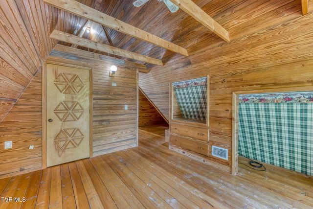 117 Locust Winds Drive, Elizabethton, TN 37643