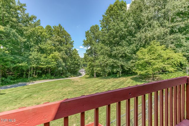 117 Locust Winds Drive, Elizabethton, TN 37643