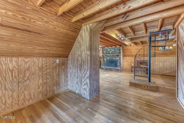 117 Locust Winds Drive, Elizabethton, TN 37643