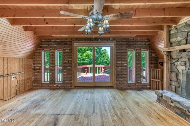117 Locust Winds Drive, Elizabethton, TN 37643