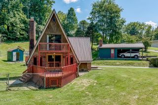 117 Locust Winds Drive, Elizabethton, TN 37643