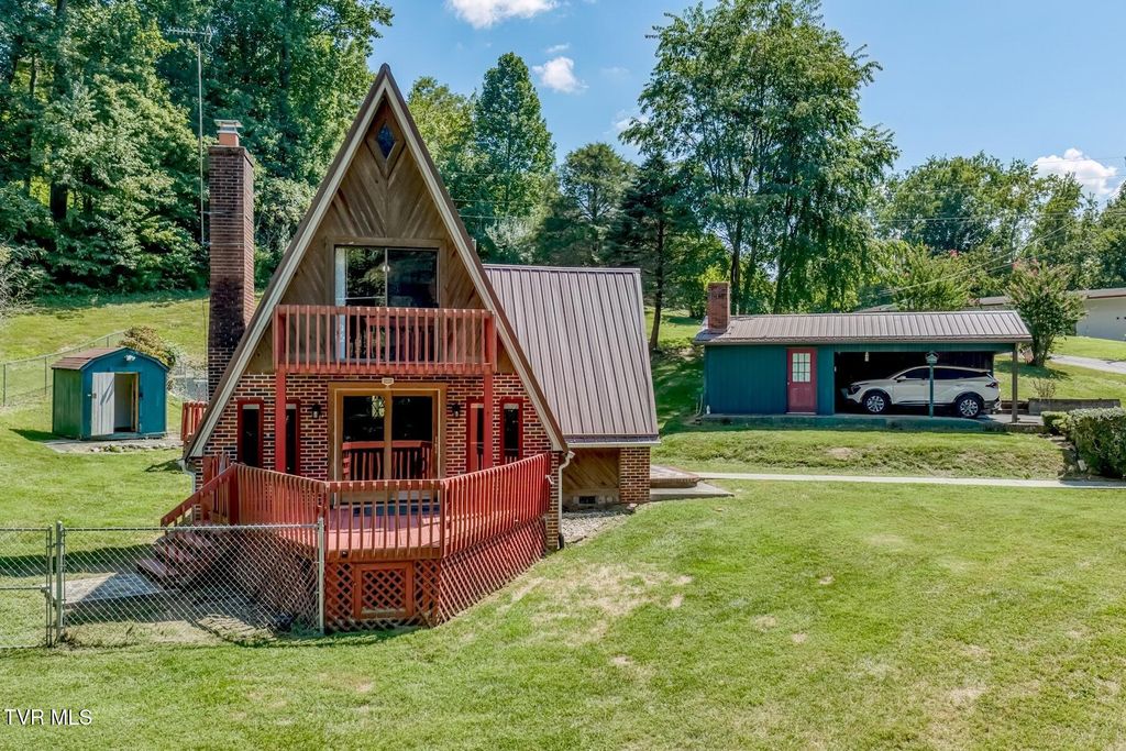 117 Locust Winds Drive, Elizabethton, TN 37643
